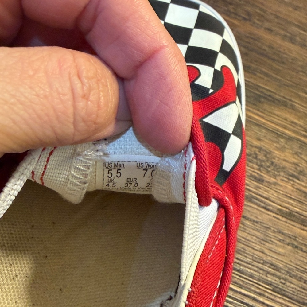 Vans Slip On Checker Blood Drips Flame Red Sneakers Shoes Men’s 5.5 Women’s 7.0 - Picture 12 of 12